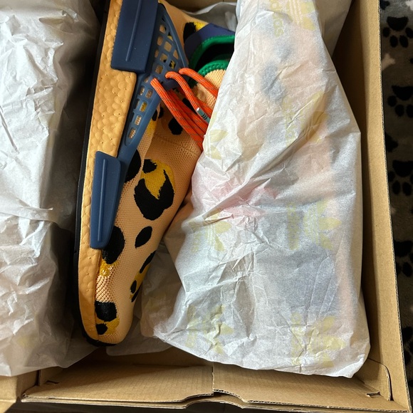 Human Race Addidas - Picture 5 of 9